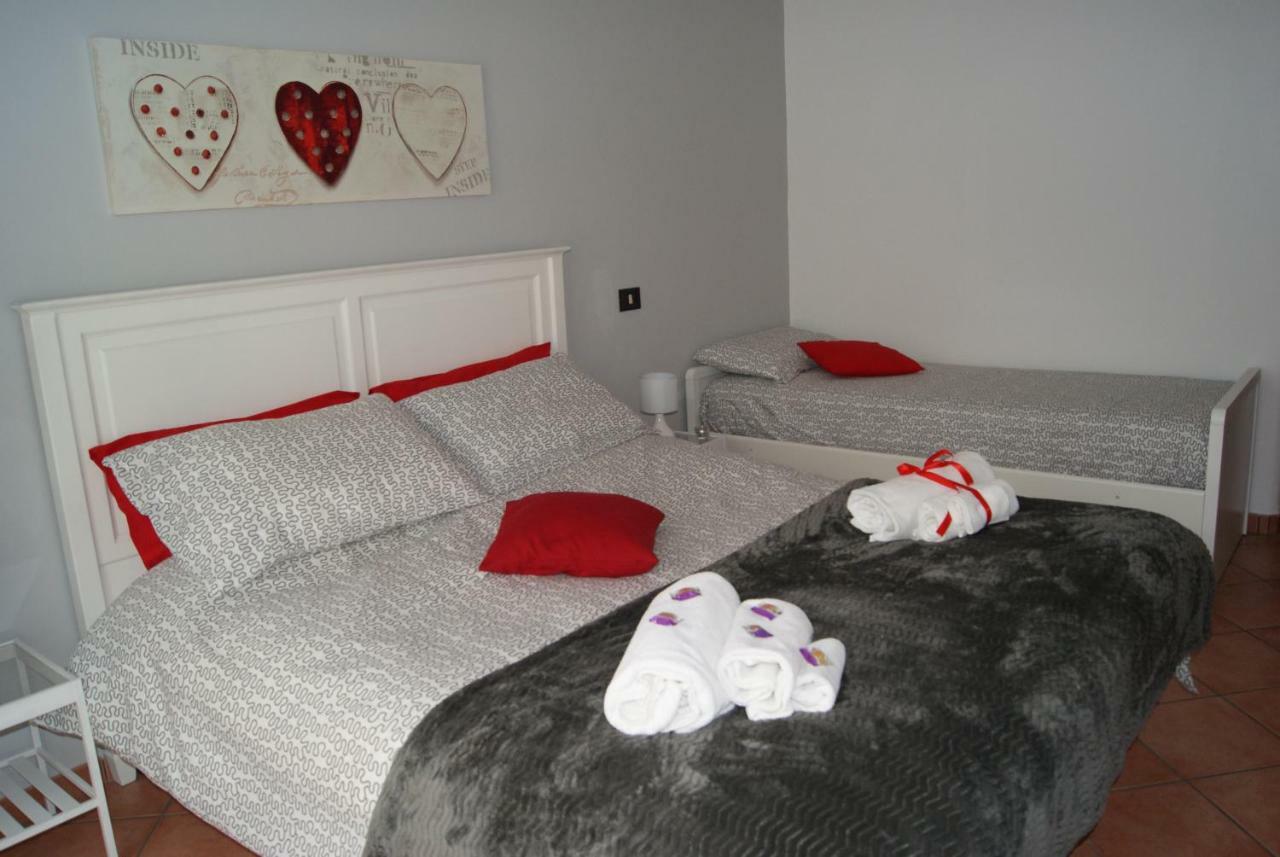 Alma Nua Bed & Breakfast แตร์ราซีนี ภายนอก รูปภาพ