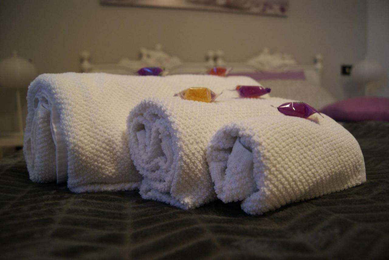 Alma Nua Bed & Breakfast แตร์ราซีนี ภายนอก รูปภาพ