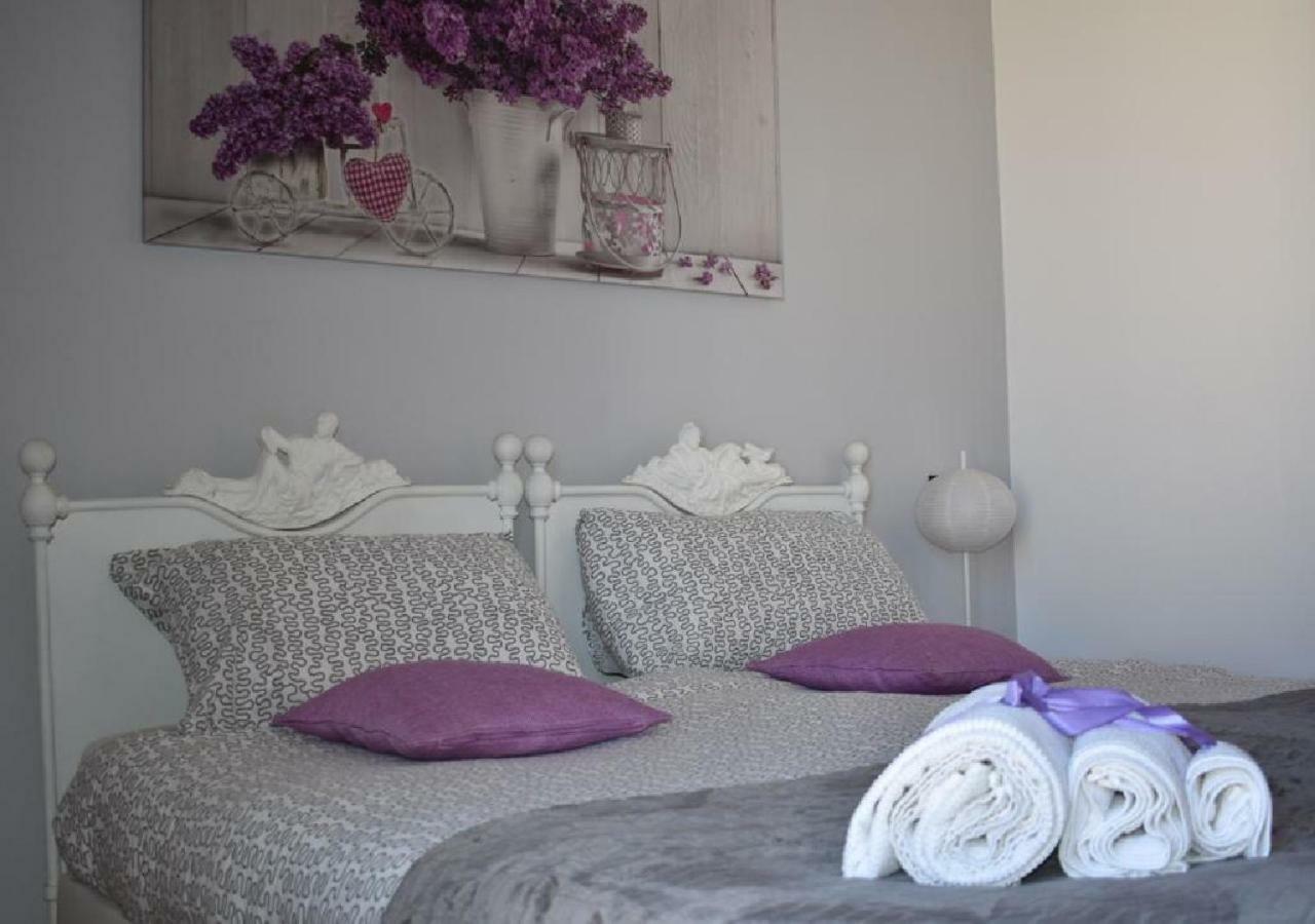 Alma Nua Bed & Breakfast แตร์ราซีนี ภายนอก รูปภาพ