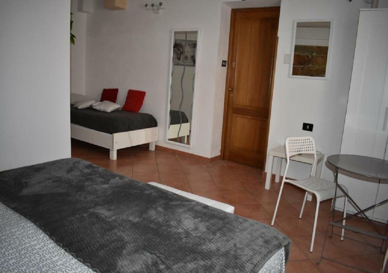 Alma Nua Bed & Breakfast แตร์ราซีนี ภายนอก รูปภาพ