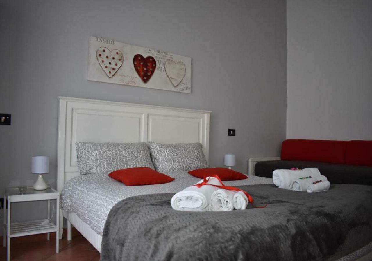 Alma Nua Bed & Breakfast แตร์ราซีนี ภายนอก รูปภาพ